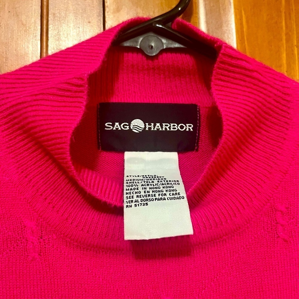 Super Soft Women's Sweater - Medium - Picture 6 of 6